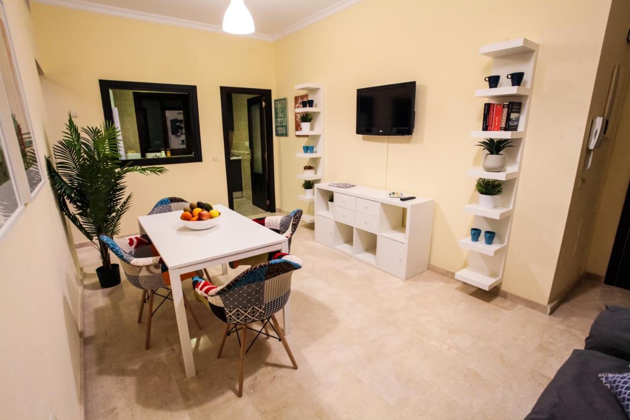 Carreteria Center Apartments มาลากา ภายนอก รูปภาพ